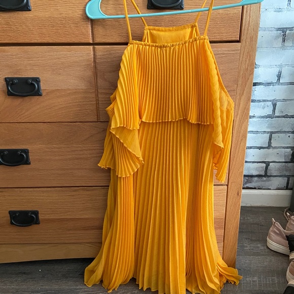 ASOS Beautifully ribbed dress! - Picture 4 of 4